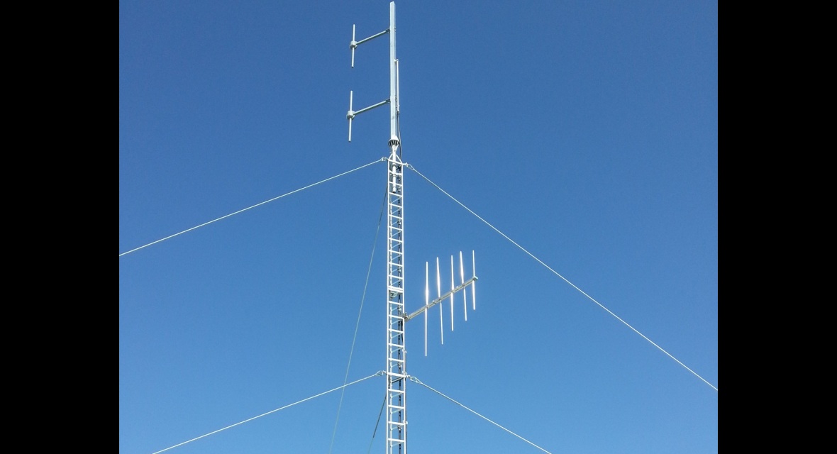 BREVE - Antenne radio : Présentation amplificateur d'antenne radio FM et antenne  radio 