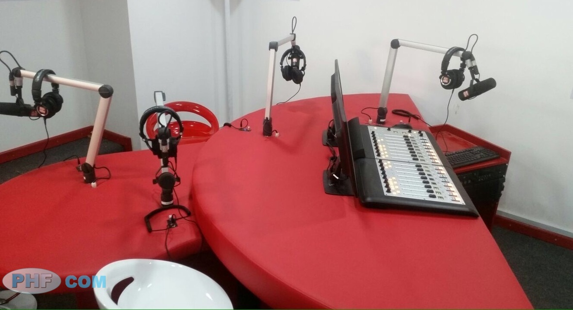Studio HIT Radio à Abidjan